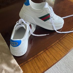 Gucci women’s sneakers size 10